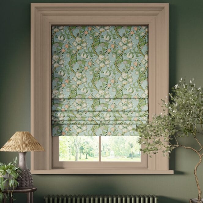 Mini Golden Lily Apple Blush Blind