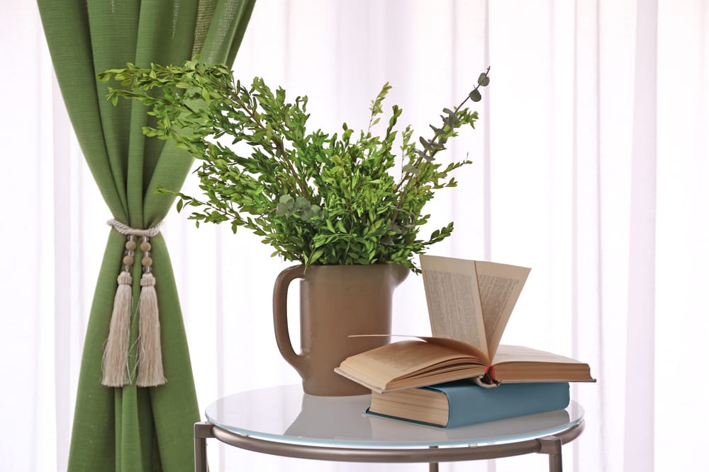 Curtain Holdbacks Or Curtain Tie-Backs?